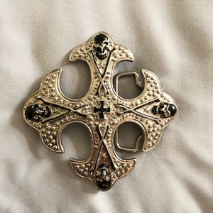 Silver belt buckle with skulls (2 for $10)
